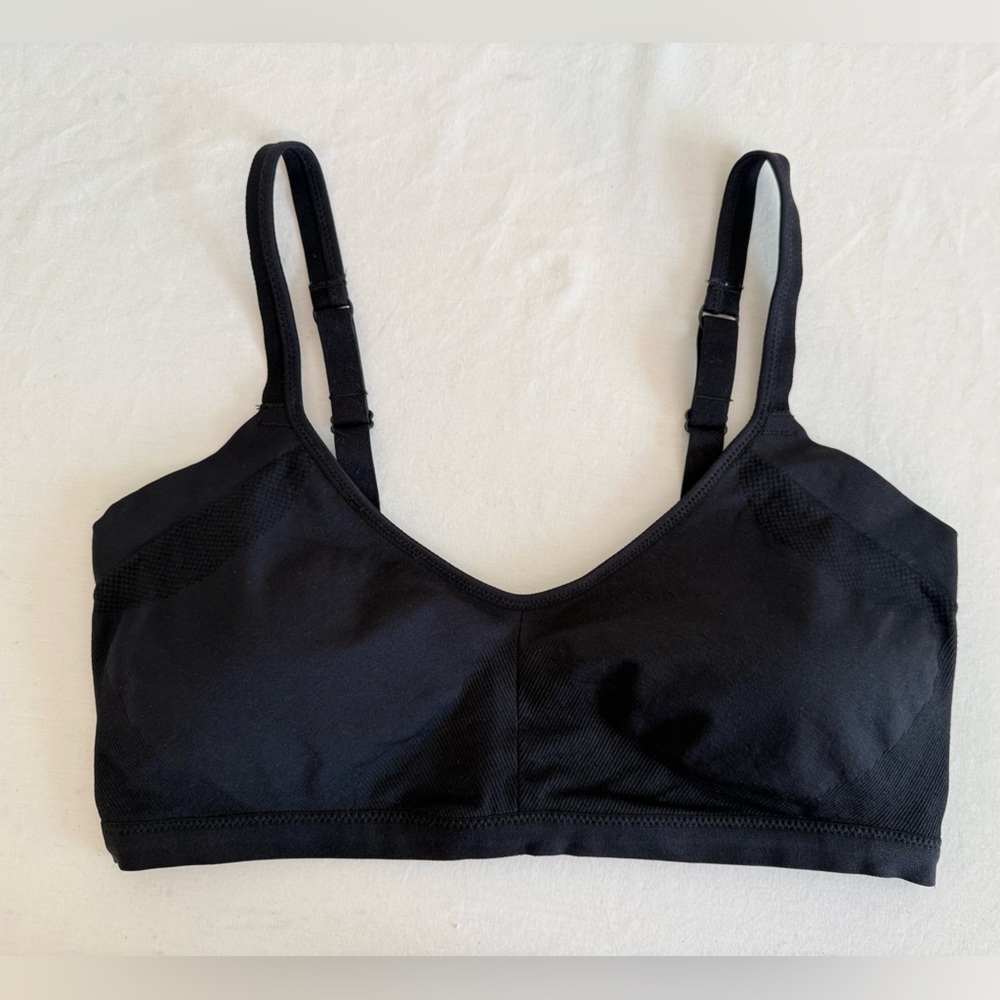 Felina Wireless Seamless Side Smoothing Bra Black Size M Lightly Padded C4591V2